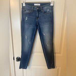 NWOT KanCan Twisted Seam Skinny Low Rise Ankle Distressed Jeans Size 25 - KC8086